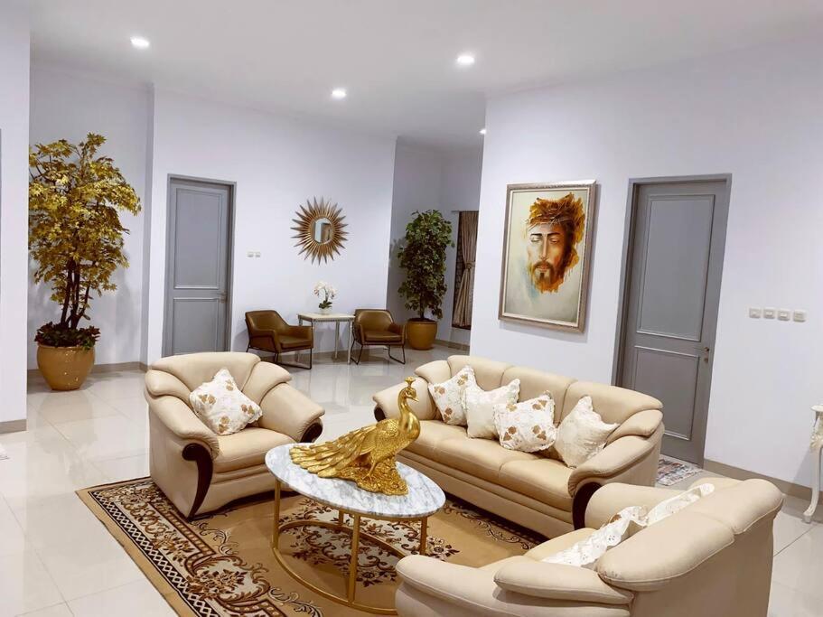 Garden Villa By Villapedia Bogor Exterior photo