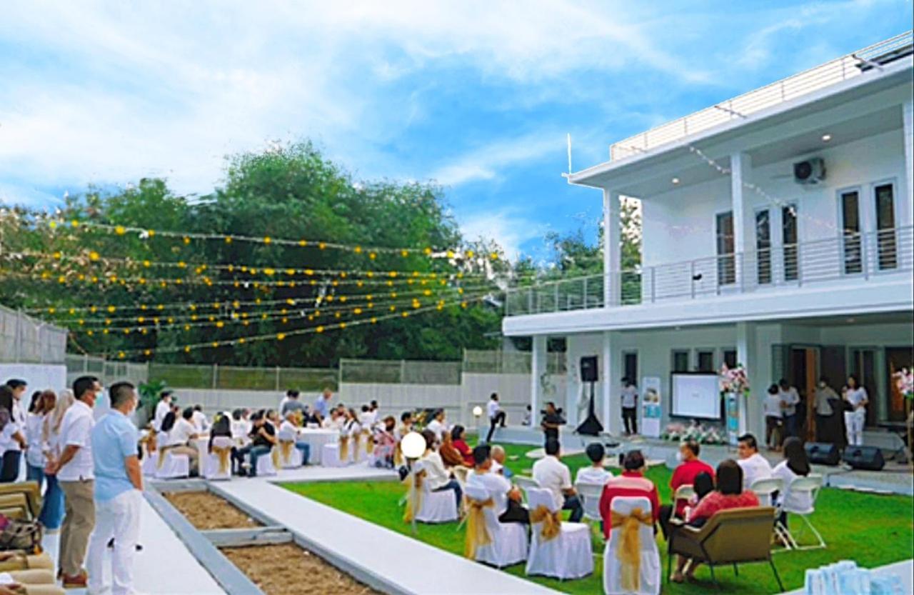 Garden Villa By Villapedia Bogor Exterior photo